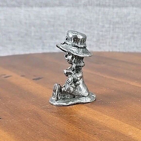 Vintage Michael Ricker Pewter Figurine - Girl with Teddy Bear - Picture 3 of 10